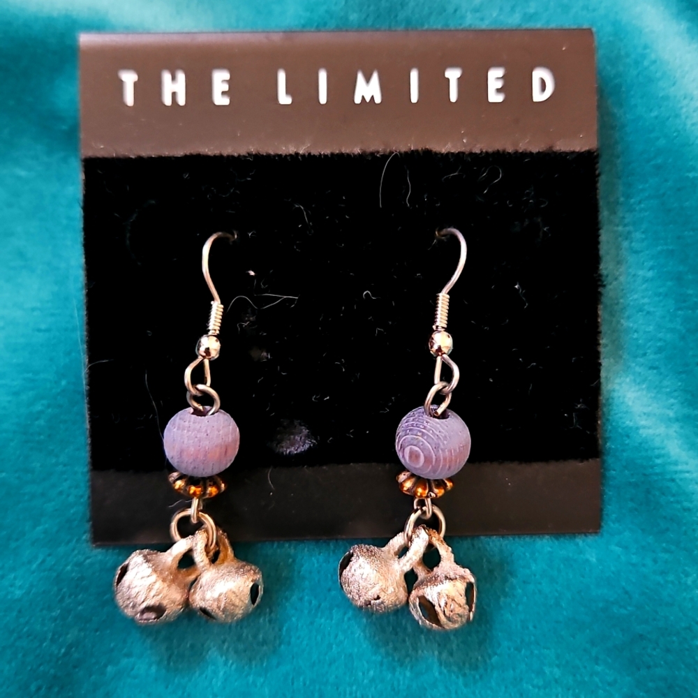 New Vintage Never Worn wood and metal chime dangle bead earrings